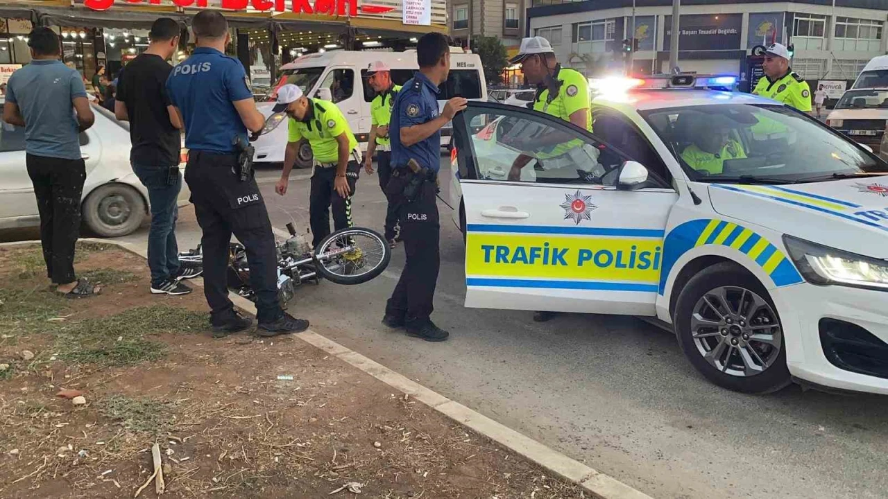 Mersinde tır motosiklete çarptı: 1 ölü, 1 yaralı