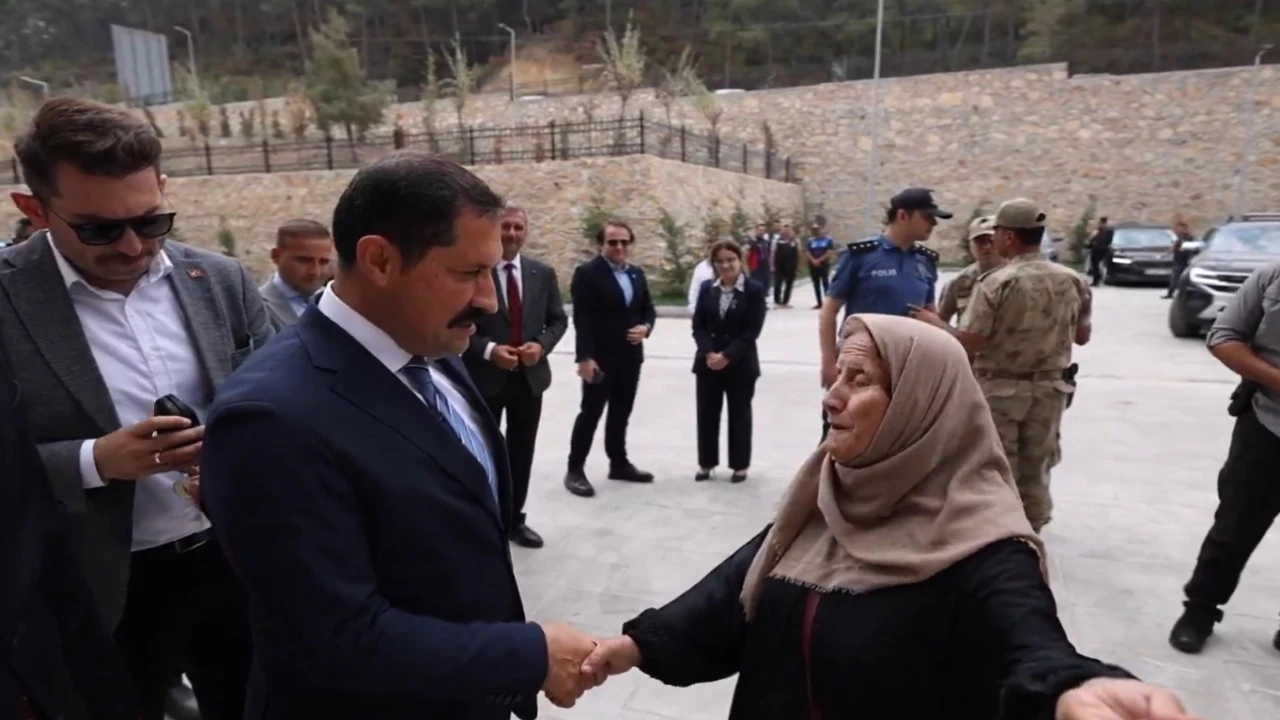 Yayladağı hükümet konağı kamu kurumlarını tek çatı altında topladı