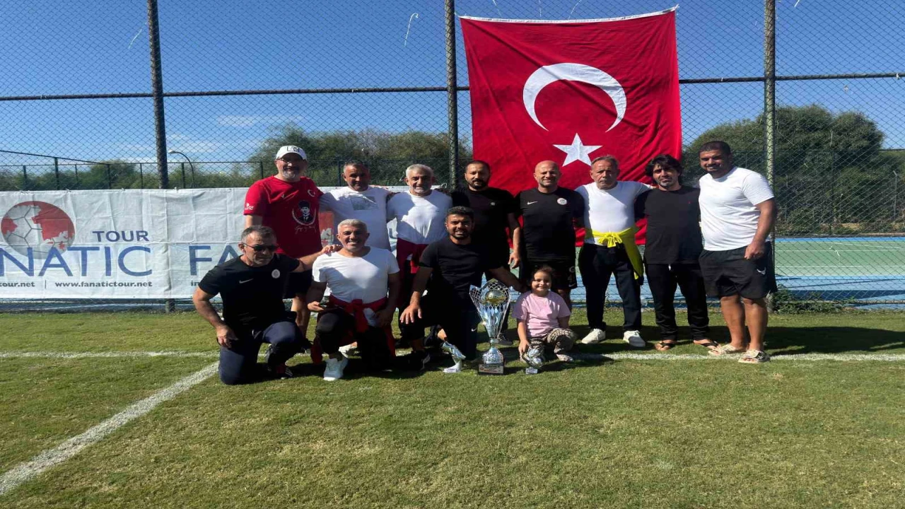 15. Republıc Masters Cupta Manavgat ve Kocaeli şampiyon