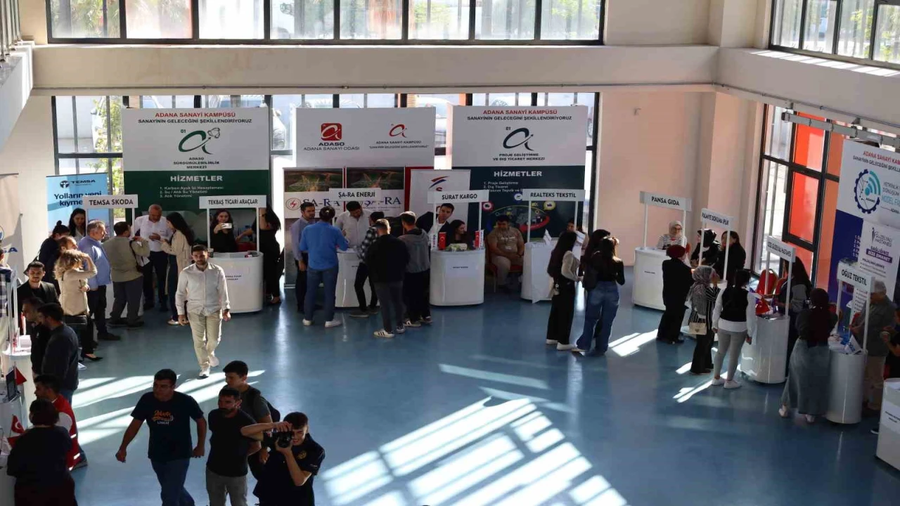 Adana Sanayi Kampüsünde istihdam fuarı başladı: 55 firma iş arayan vatandaşlarla doğrudan görüşecek