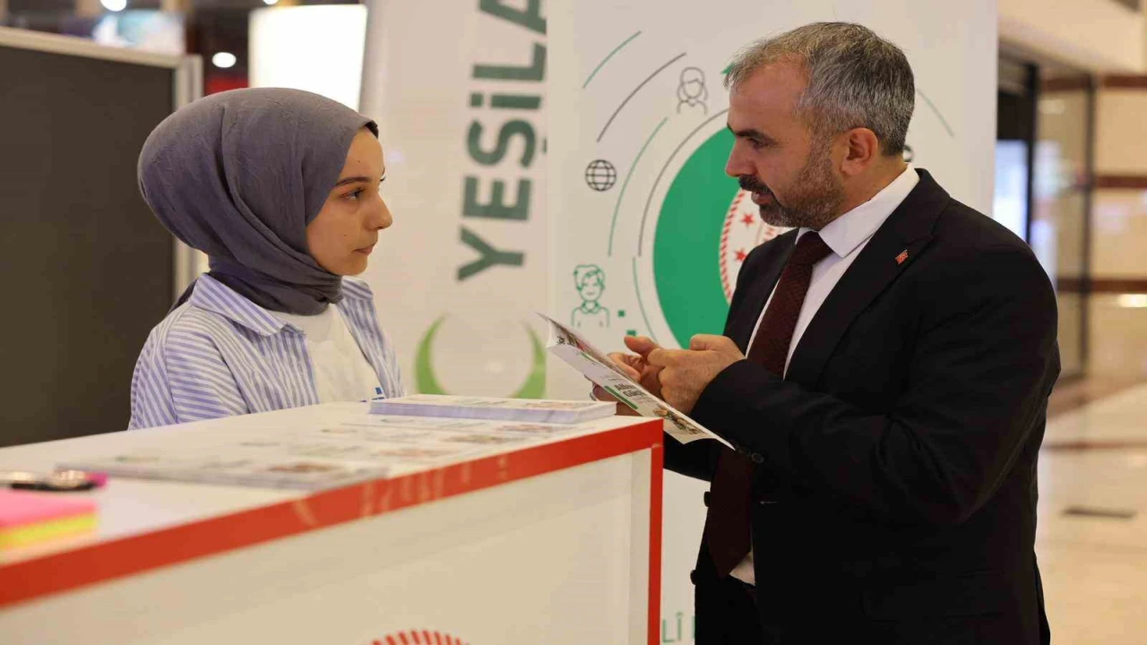 Adanada Ailemle Güçlüyüm standı açıldı