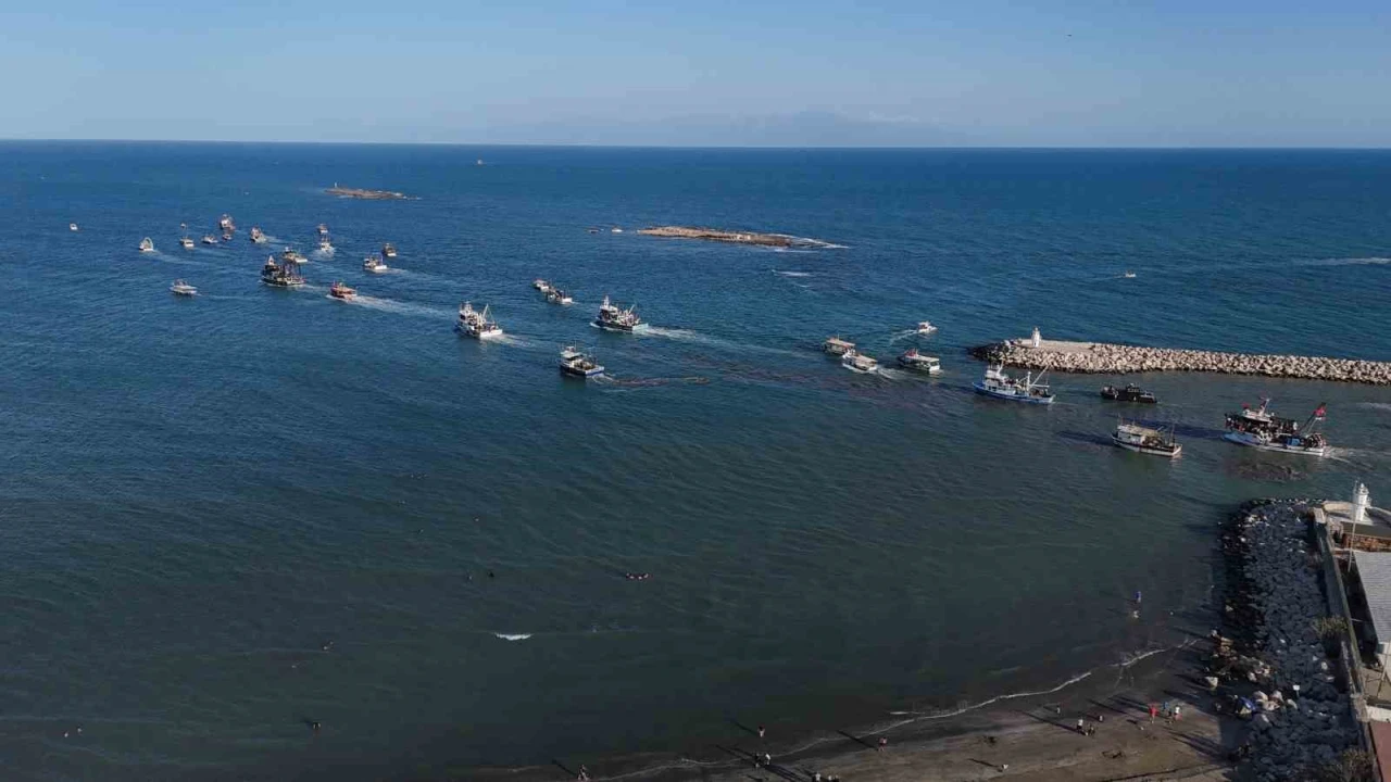 Adanada tekneler Küresel Sumud Filosuna destek için Akdenize açıldı