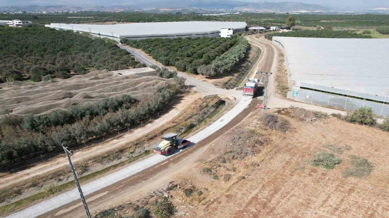 Akdenizin kırsalı yeni yollarına kavuşuyor