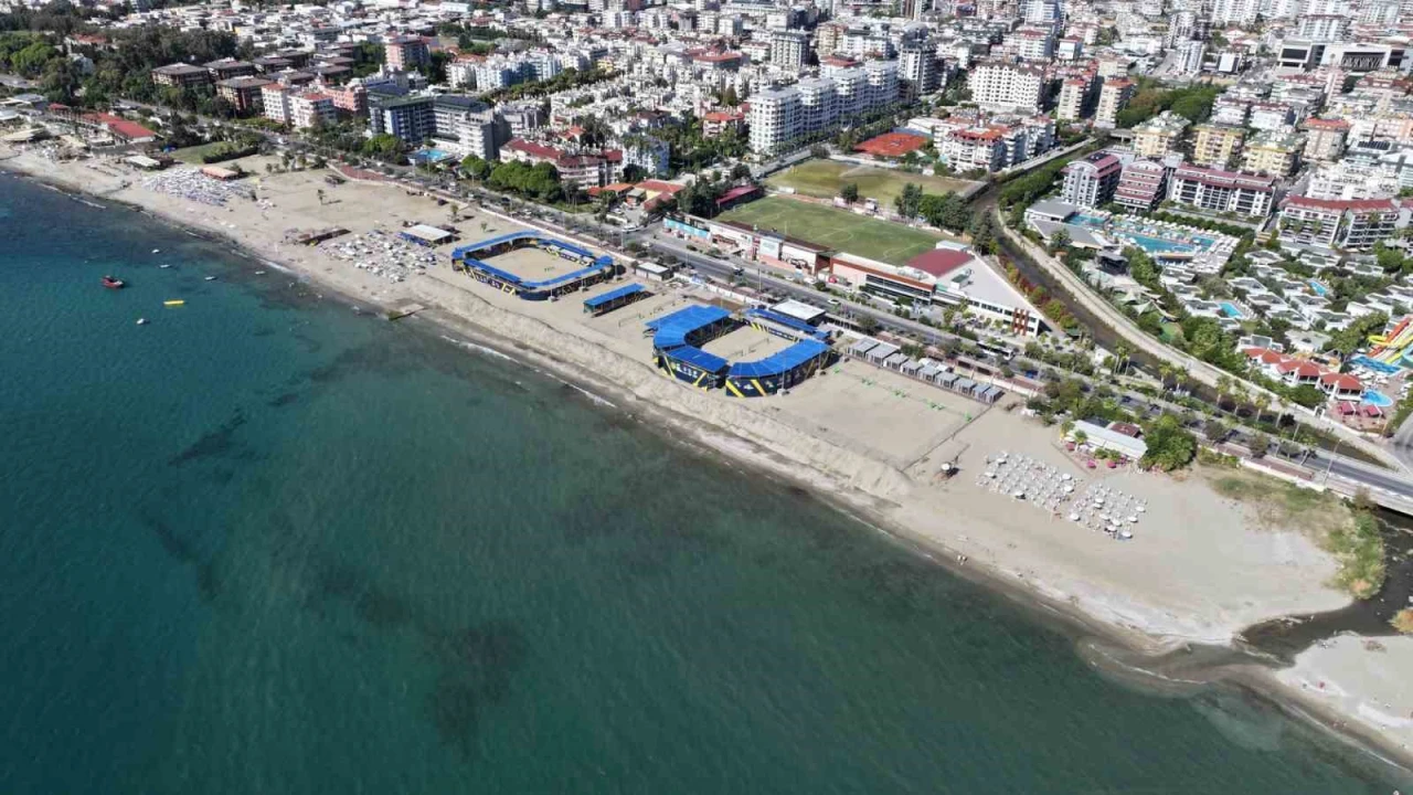 Alanya Belediyesinden ücretsiz plaj voleybolu etkinliği ve halk turnuvası