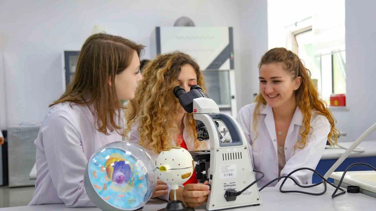 ALKÜ, 2026 dünya üniversite sıralamalarında Türkiyede 41. sırada