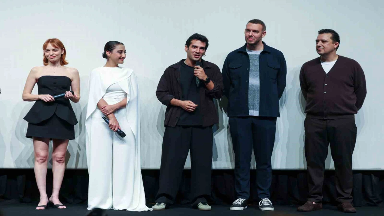 Altın Portakal, Gelin Takımı 2nin galasıyla başladı