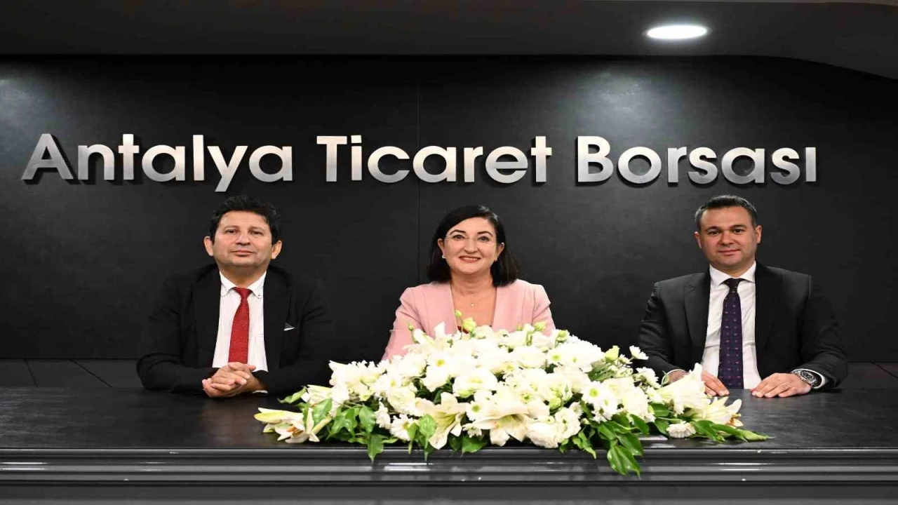 Antalyada Tarım Gündem toplantısında israfa dikkat çekildi