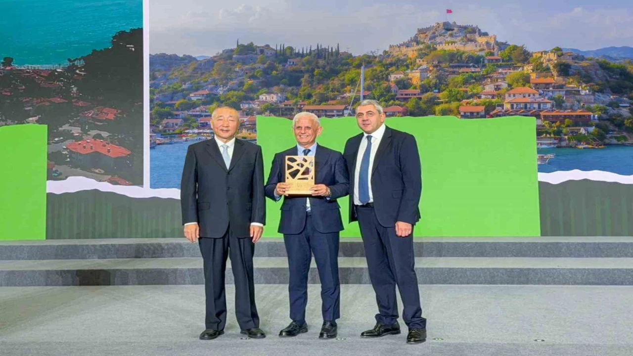 BMden Antalyanın tatil köyü Kaleüçağıza En iyi turizm köyleri 2025 ödülü