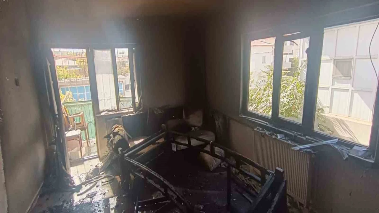 Elbistanda ikamet yangını