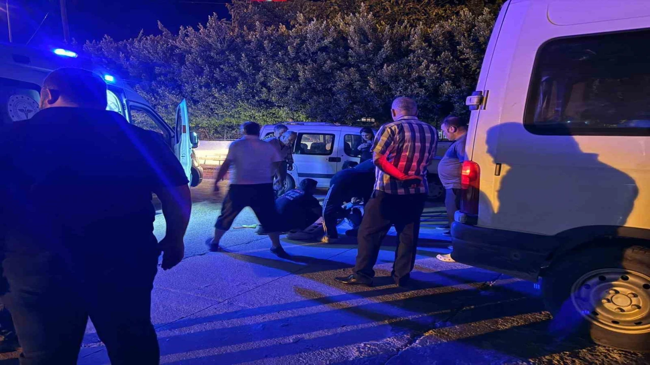Gazipaşada minibüsün çarptığı yaya yaralandı