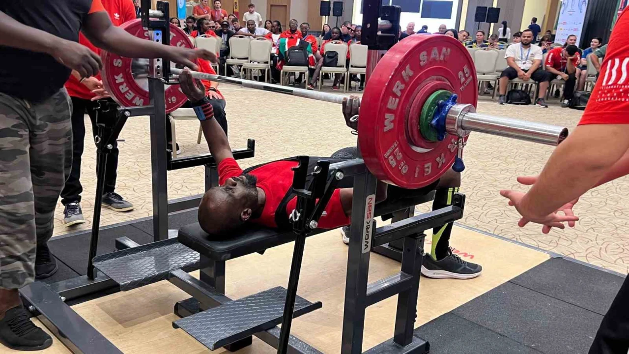 Görme Engelliler Dünya Halter Şampiyonası Mersinde başladı