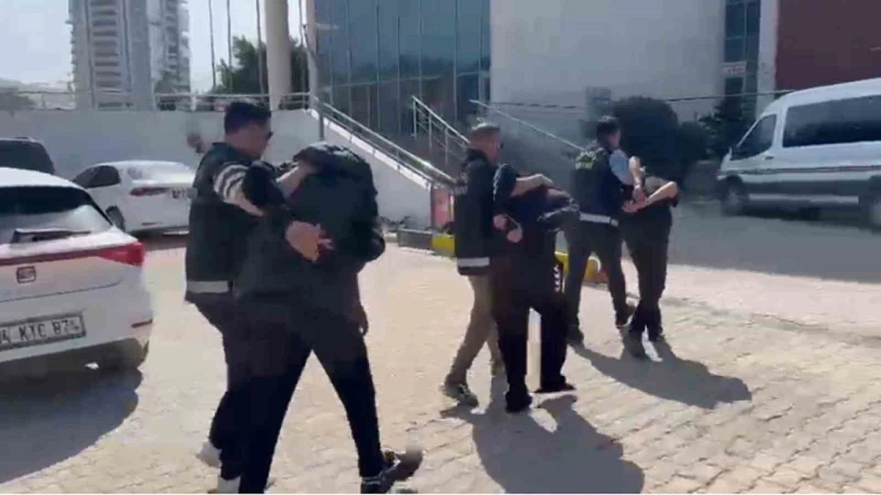 Hatayda aranan 3 şüpheli fail Adanada yakalandı