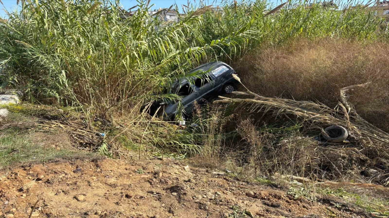 Manavgatta otomobiller çarpıştı: 2 yaralı