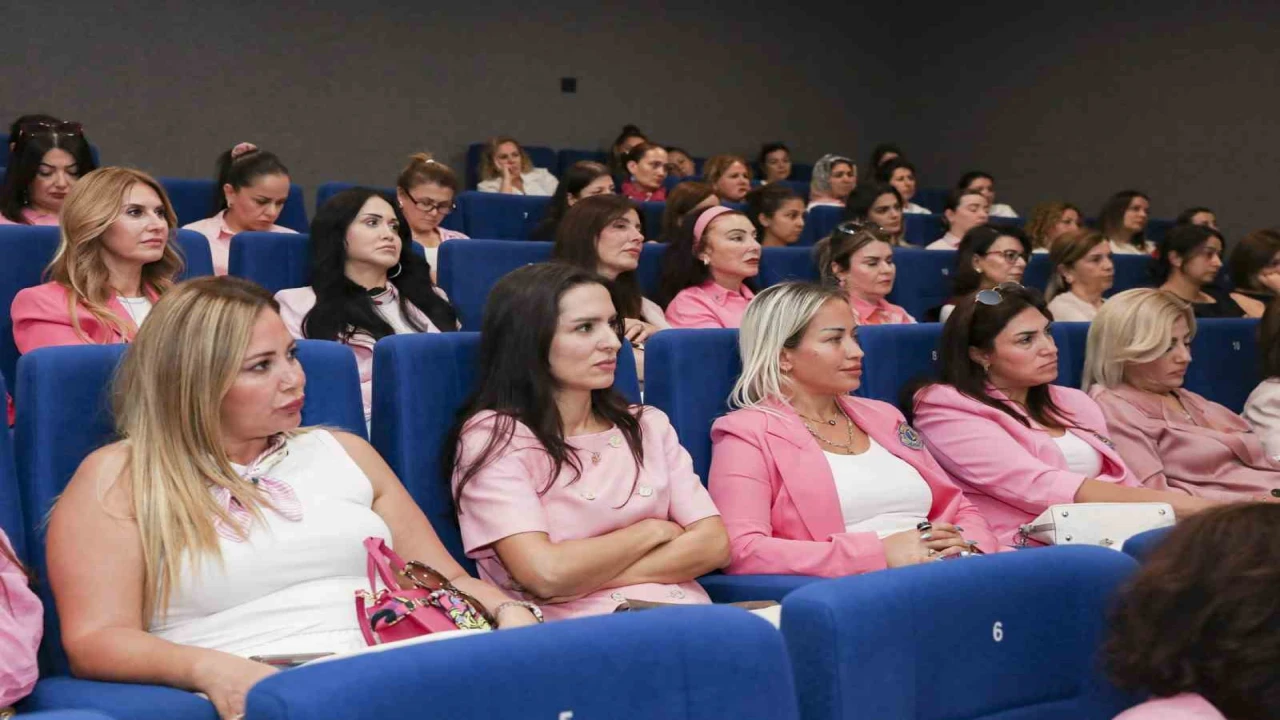 Mersinde meme kanseri farkındalık eğitimi