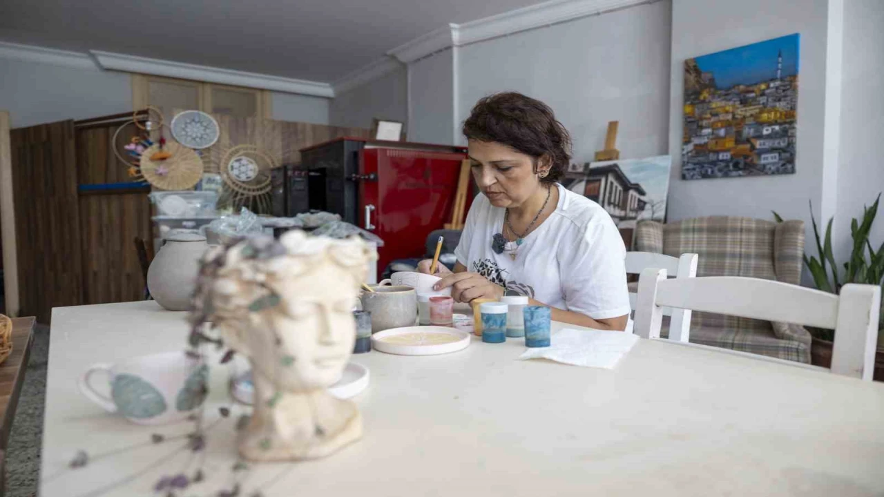 Mersinde üretici kadın stantları, el emeğine değer katıyor