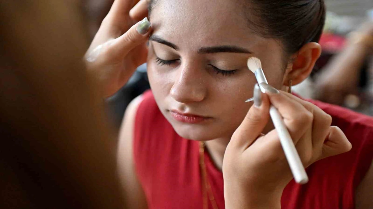 Muratpaşada kültür ve sanat kurslarına kayıtlar başladı