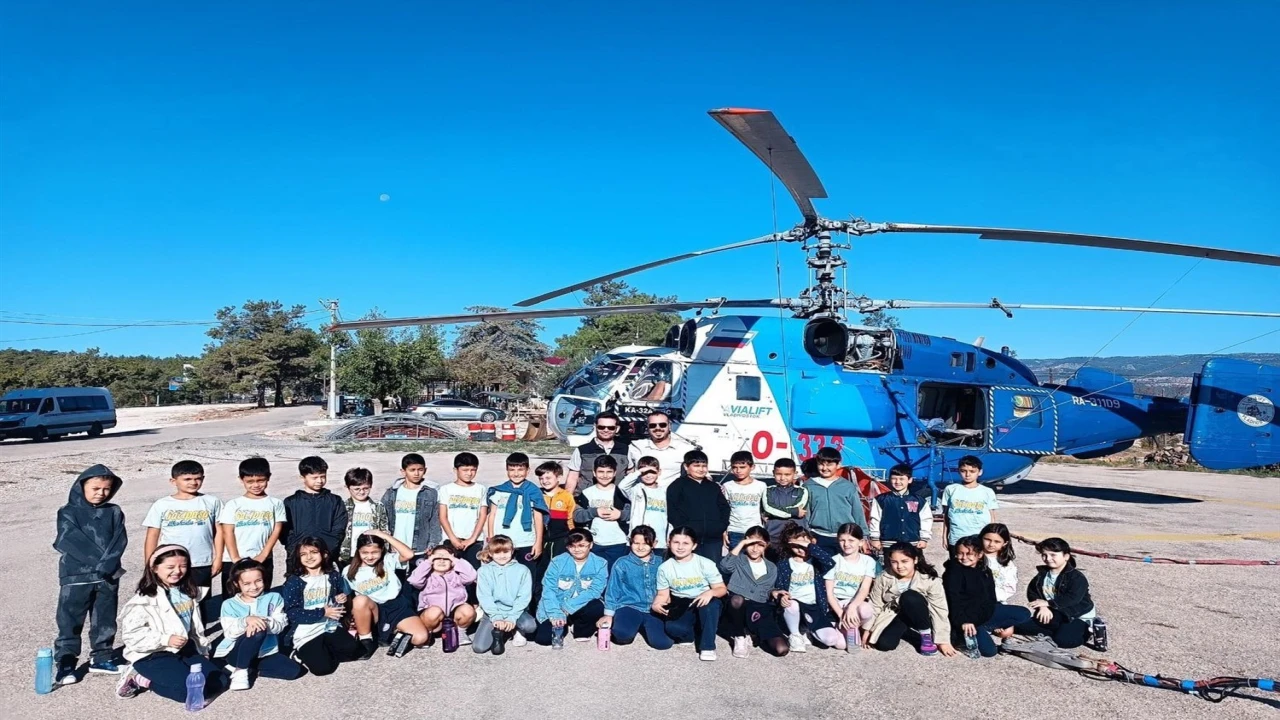Öğrencilere, yangınla mücadelede hava gücünün önemi anlatıldı