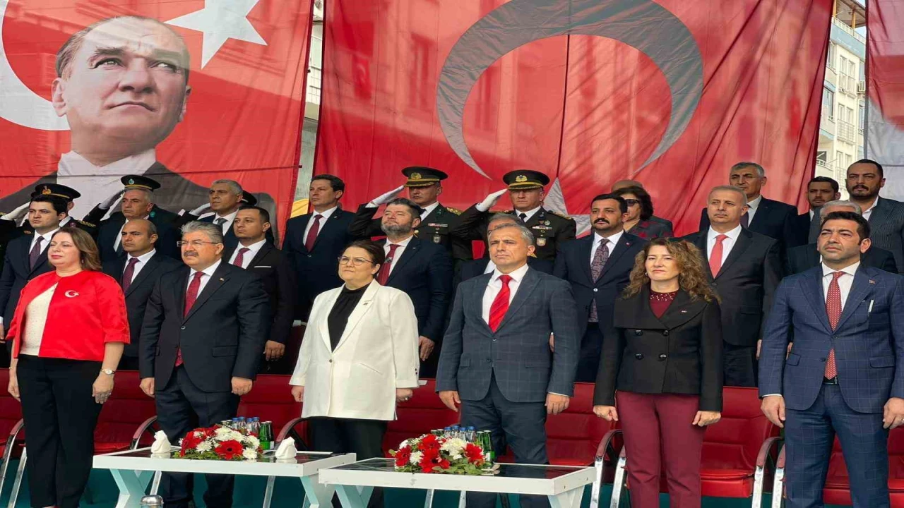 Osmaniyede Cumhuriyetin 102nci yılı coşkuyla kutlandı