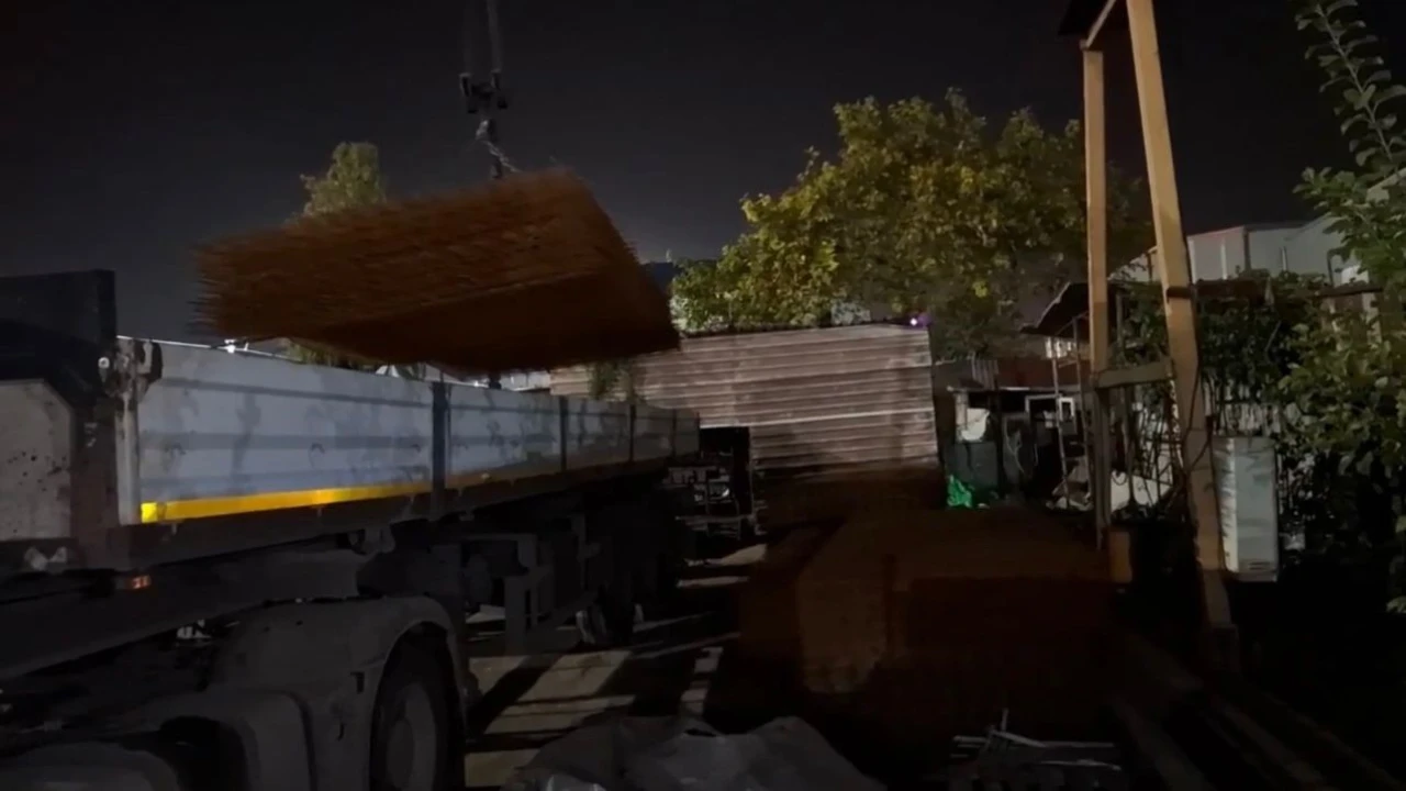 Osmaniyede 18 ton çelik hasır hırsızlığı: 2 şüpheli tutuklandı