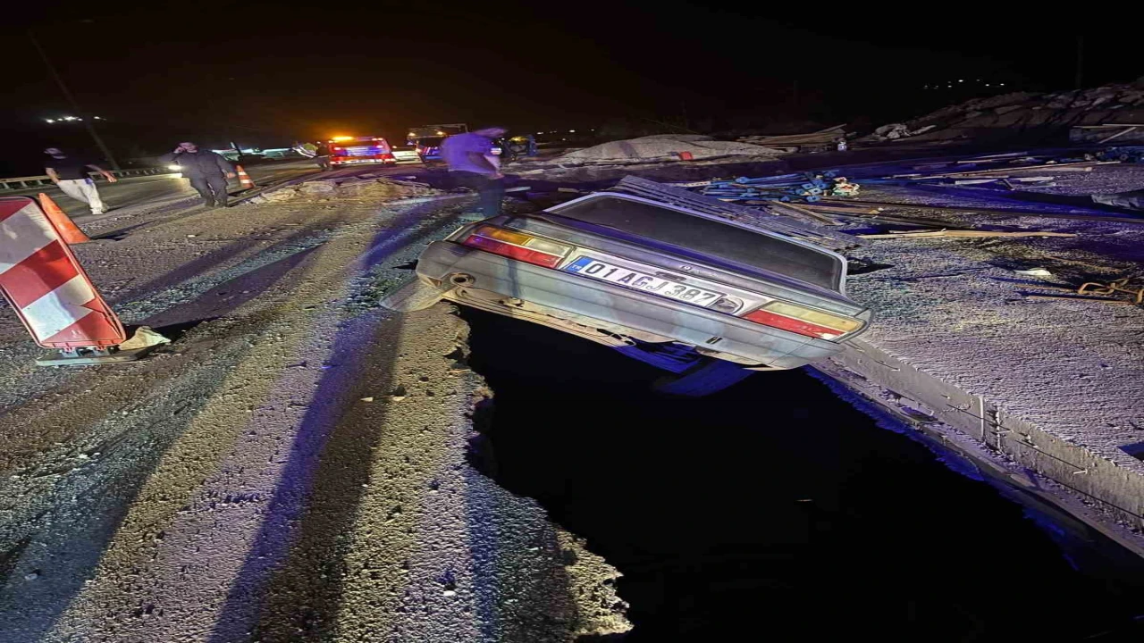 Osmaniyede iki otomobil 1 saat arayla aynı çukura düştü: 1 kişi yaralandı