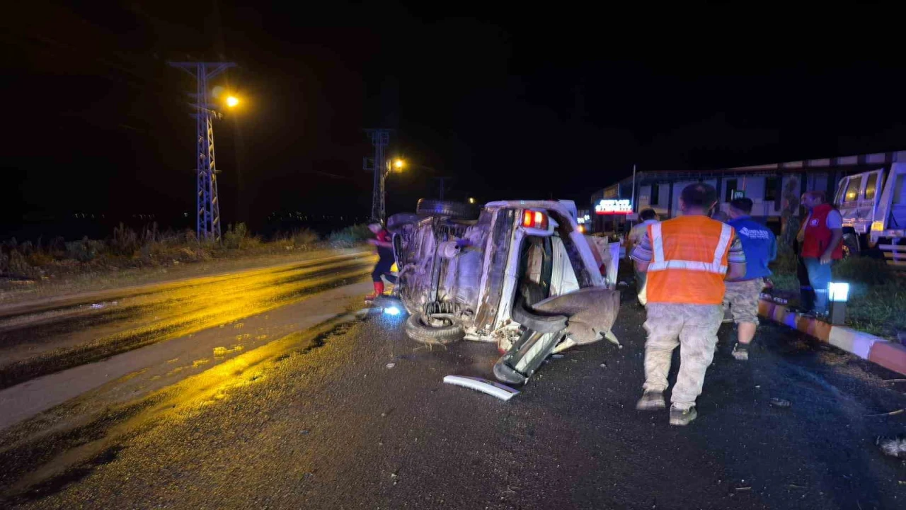 Osmaniyede otomobil takla attı: 3 yaralı