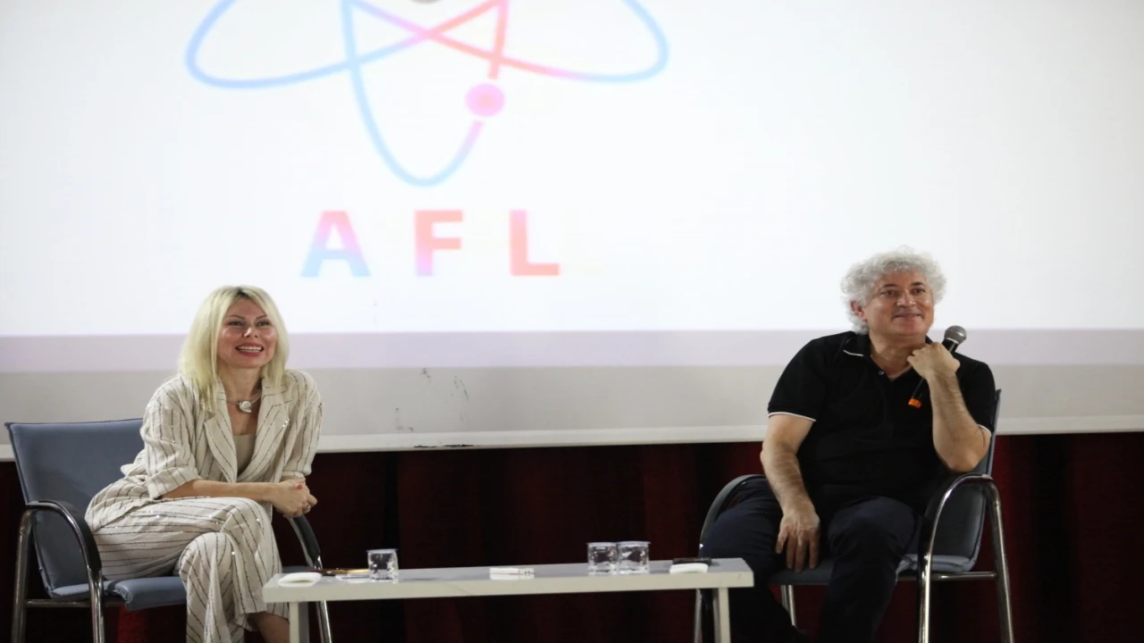 Prof. Dr. Ömer Özkan: SMA tedavisi patentini bir kişi aldığı için başkası üretemiyor, 2 milyon dolar verilmek zorunda kalınıyor