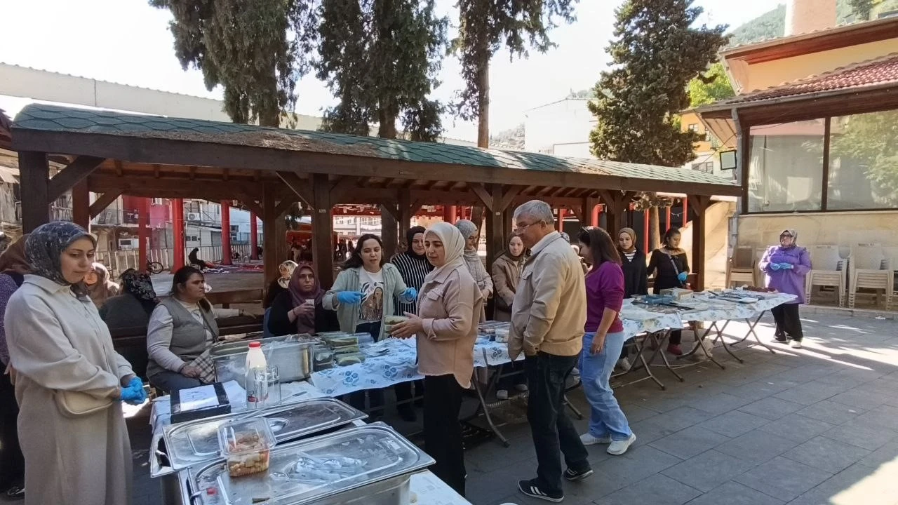Saimbeylide kadınlar Gazze için tek yürek oldu