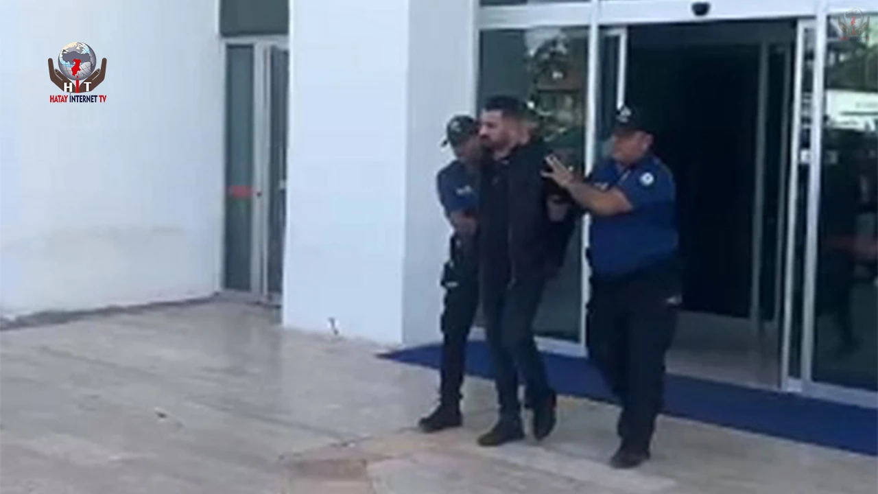 Yol verme kavgasında 1 kişiyi ayağından silahla vuran 2 şüpheli yakalandı