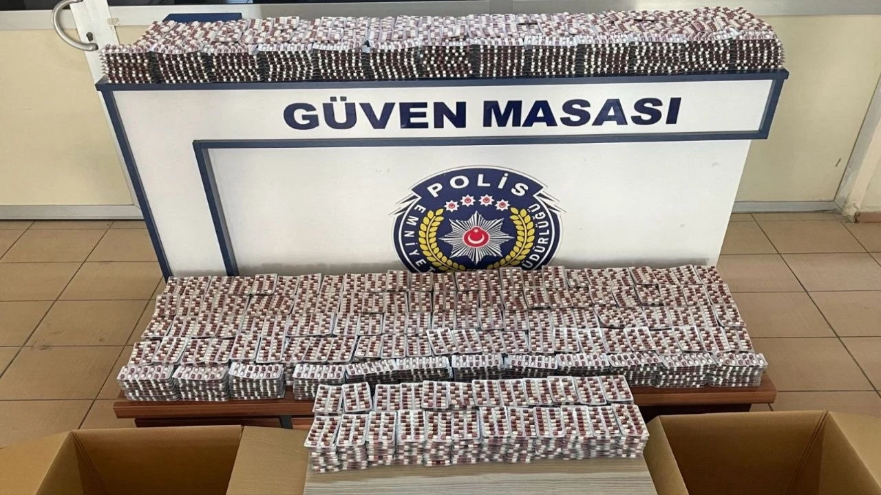 Adanada aracında 34 bin 176 sentetik hap ele geçirilen sürücü tutuklandı