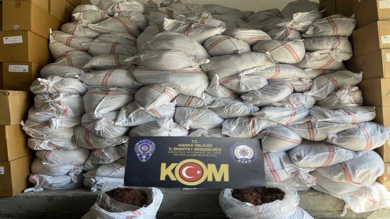 Adanada tırda 10 ton kaçak tütün ele geçirildi