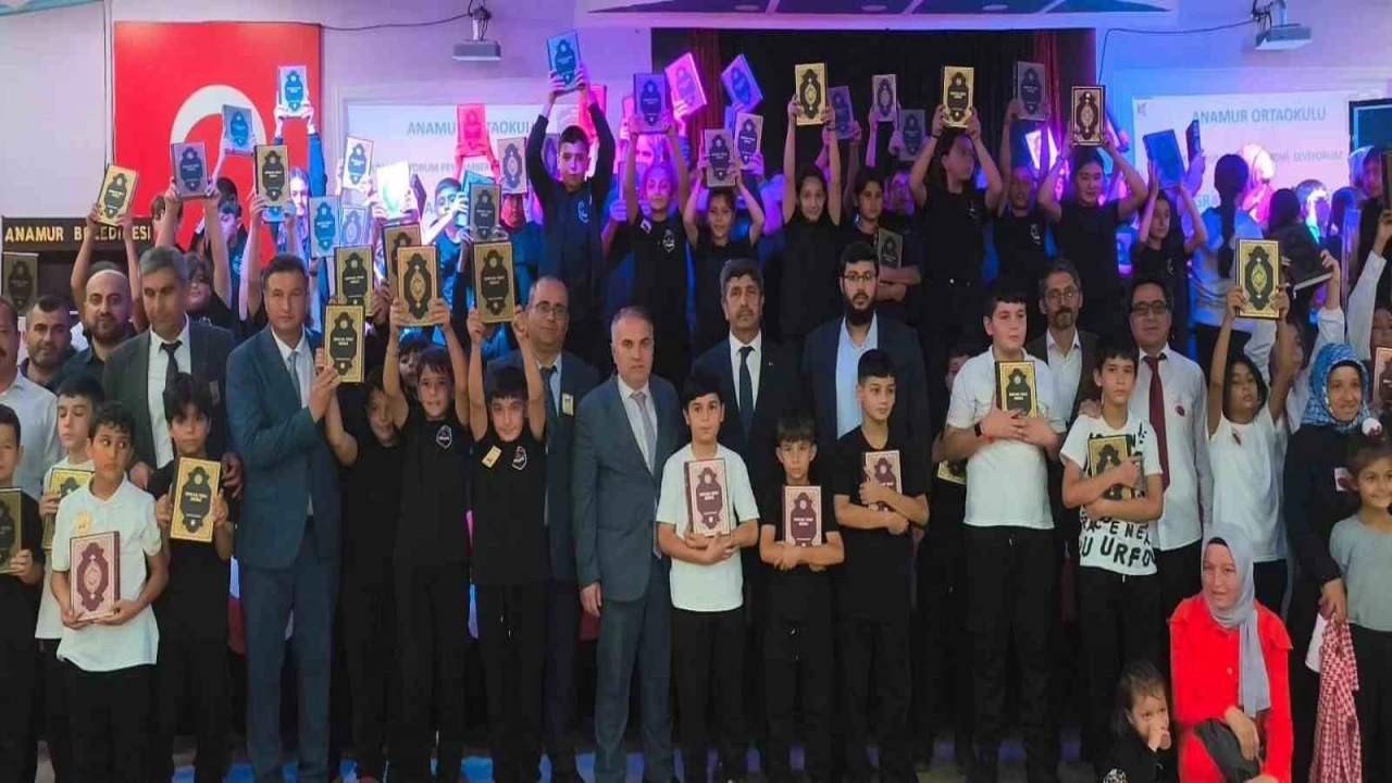 Anamurda Kuran okuyorum, peygamberimi seviyorum programı büyük ilgi gördü