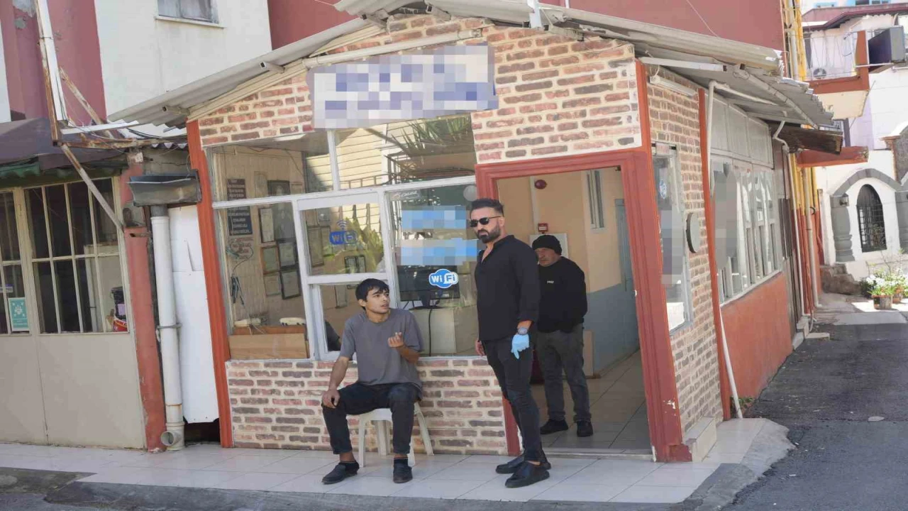 Antalyada pansiyon odasında ölü bulundu