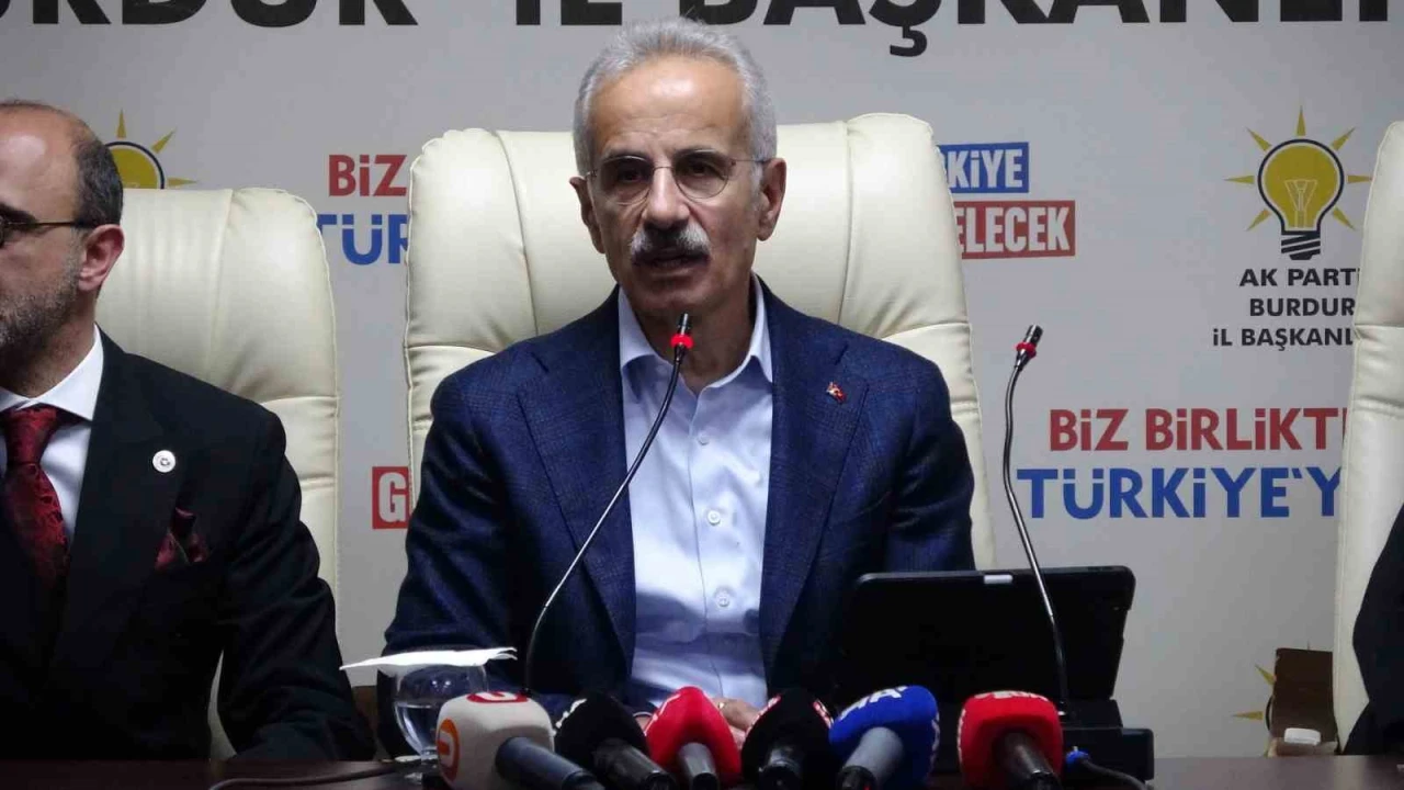 Bakan Uraloğlu: Burdura 23 milyarın üzerinde hizmet ettik