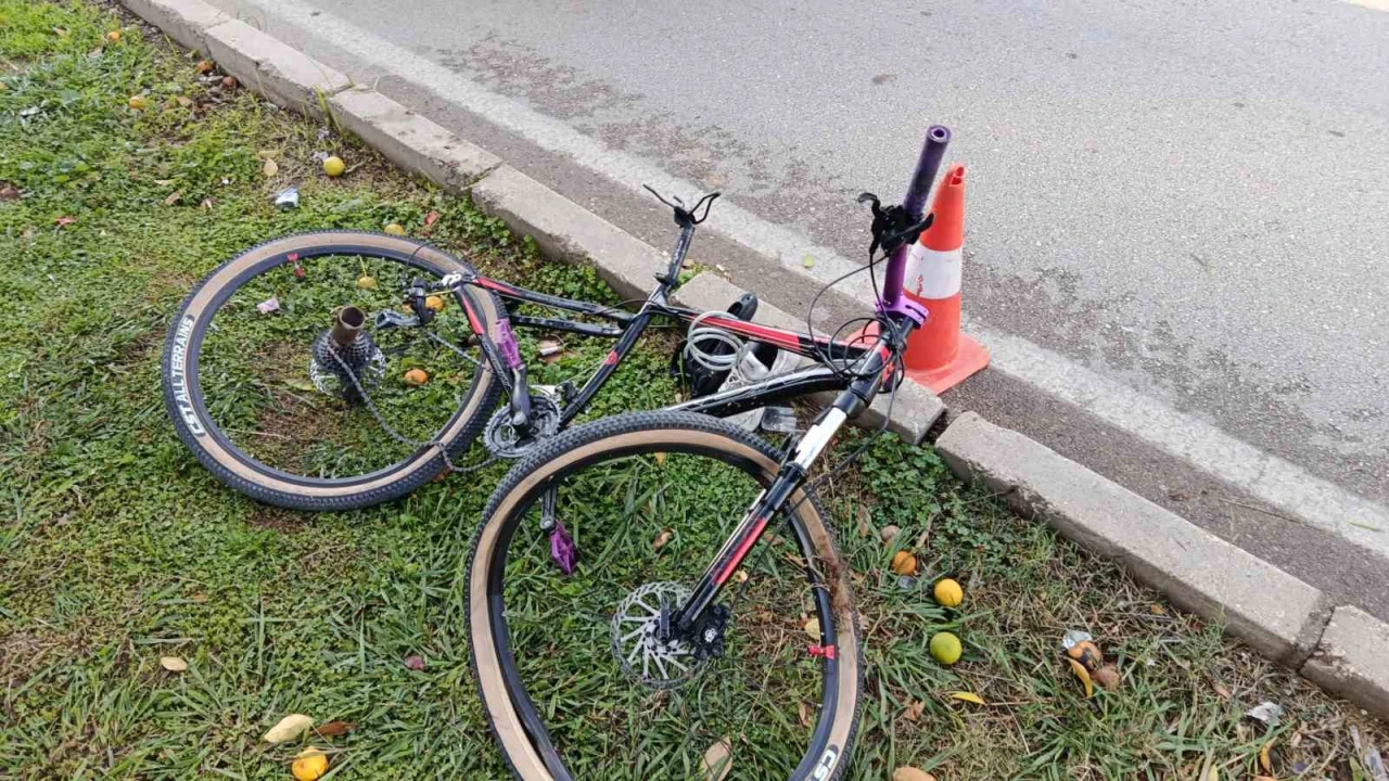 Bisikletli çocuğa çarparak ölümüne sebep olan sürücü polise teslim oldu