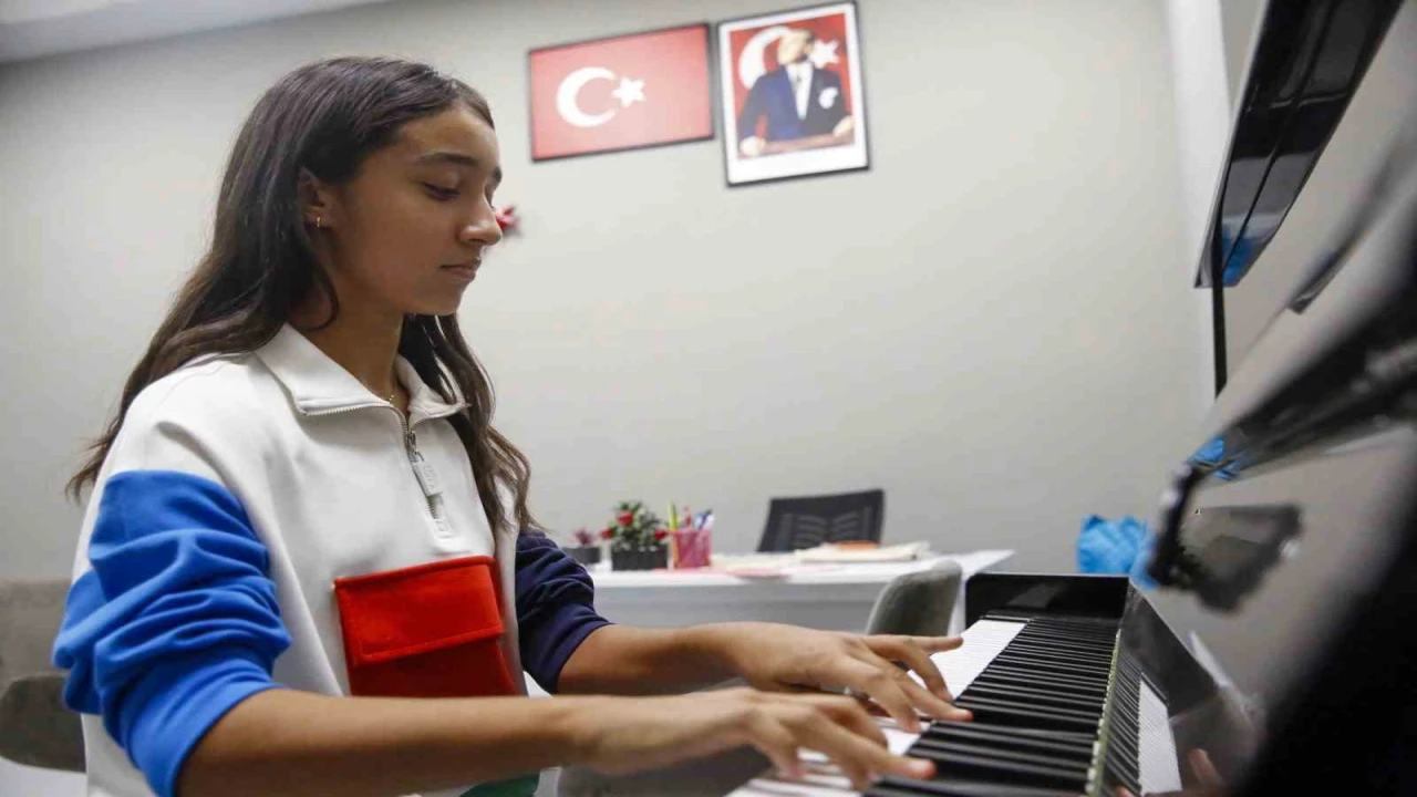 Büyükşehirden Antalyalı çocuklara tam destek