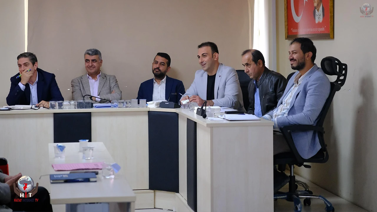 DEFNE'Yİ BİRLİKTE YÖNETİYOR, BİRLİKTE ÜRETİYORUZ