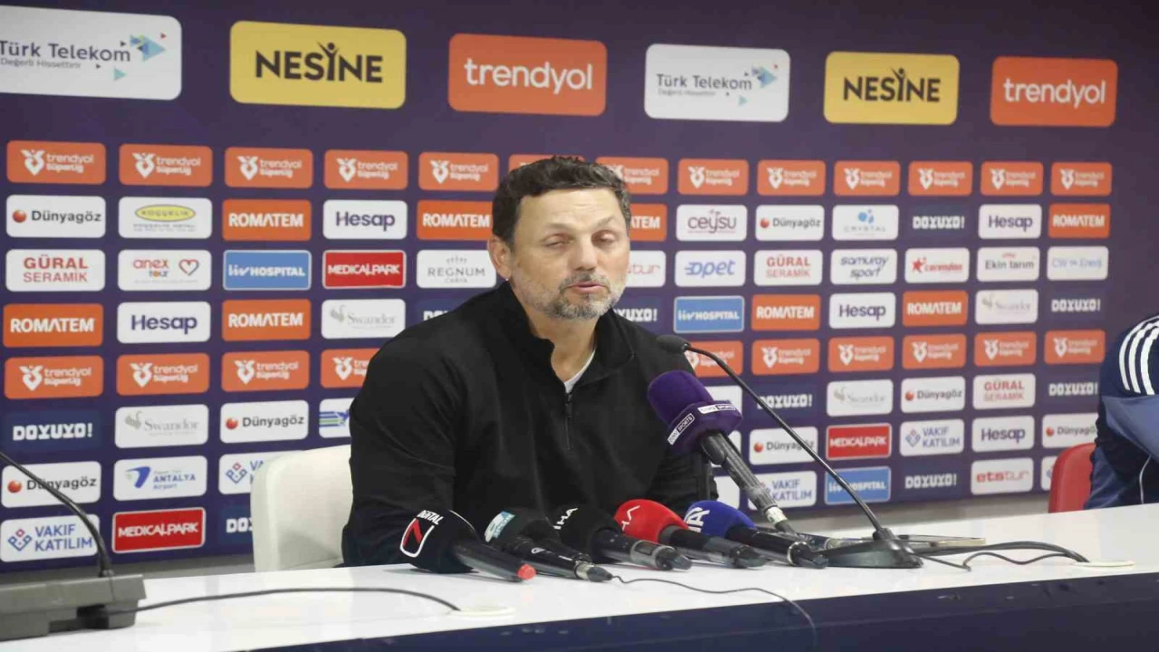 Erol Bulut: Çok fazla bireysel hata yaptık, futbol bunu affetmez