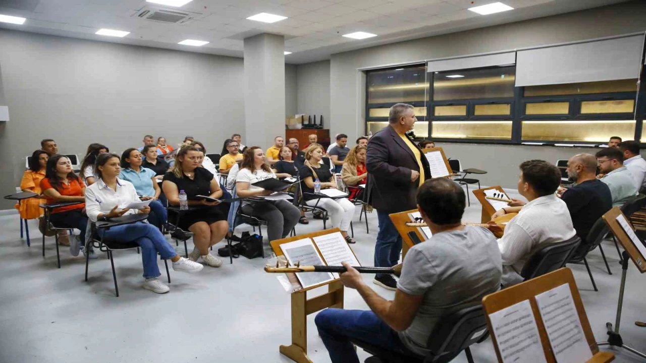 Geleceğin sanatçıları İsmail Baha Sürelsan Konservatuvarında yetişiyor