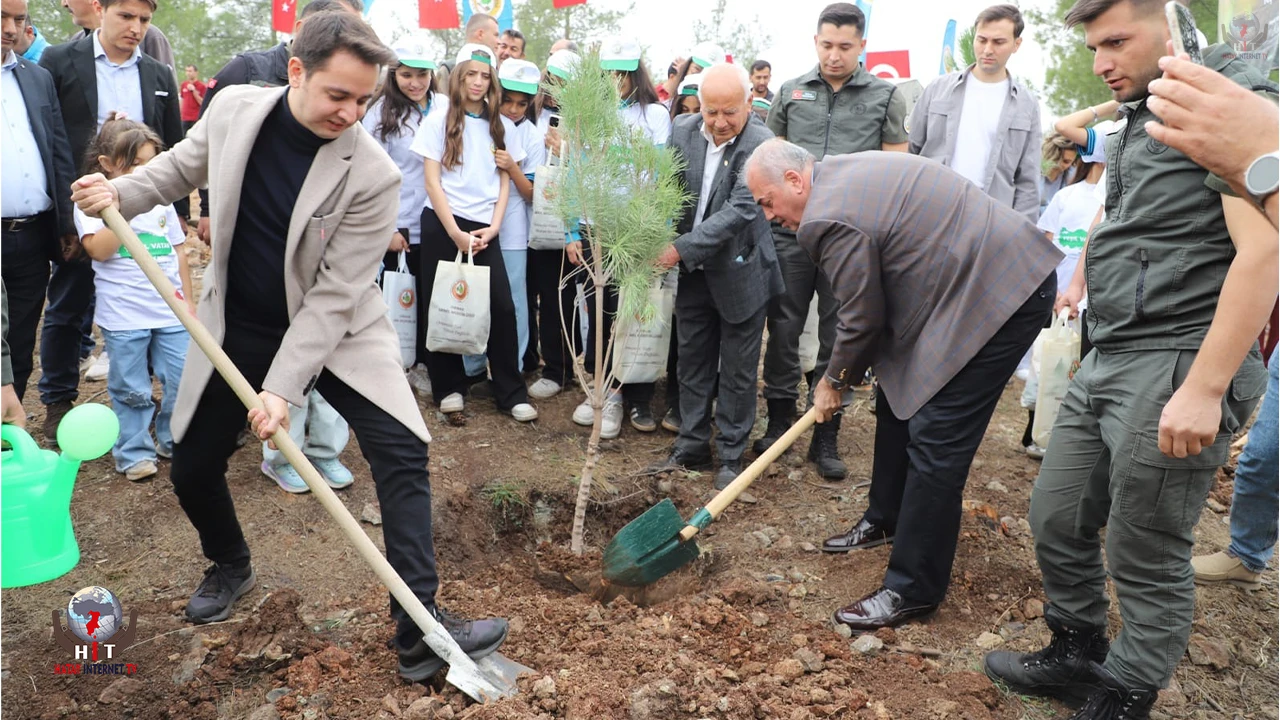 HASSA’DA MİLLİ AĞAÇLANDIRMA GÜNÜ COŞKUSU