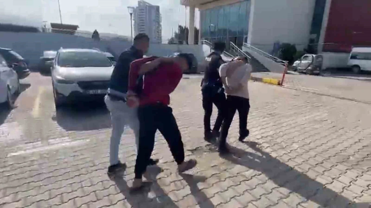 İskenderunda aranan 2 şahıs yakalandı