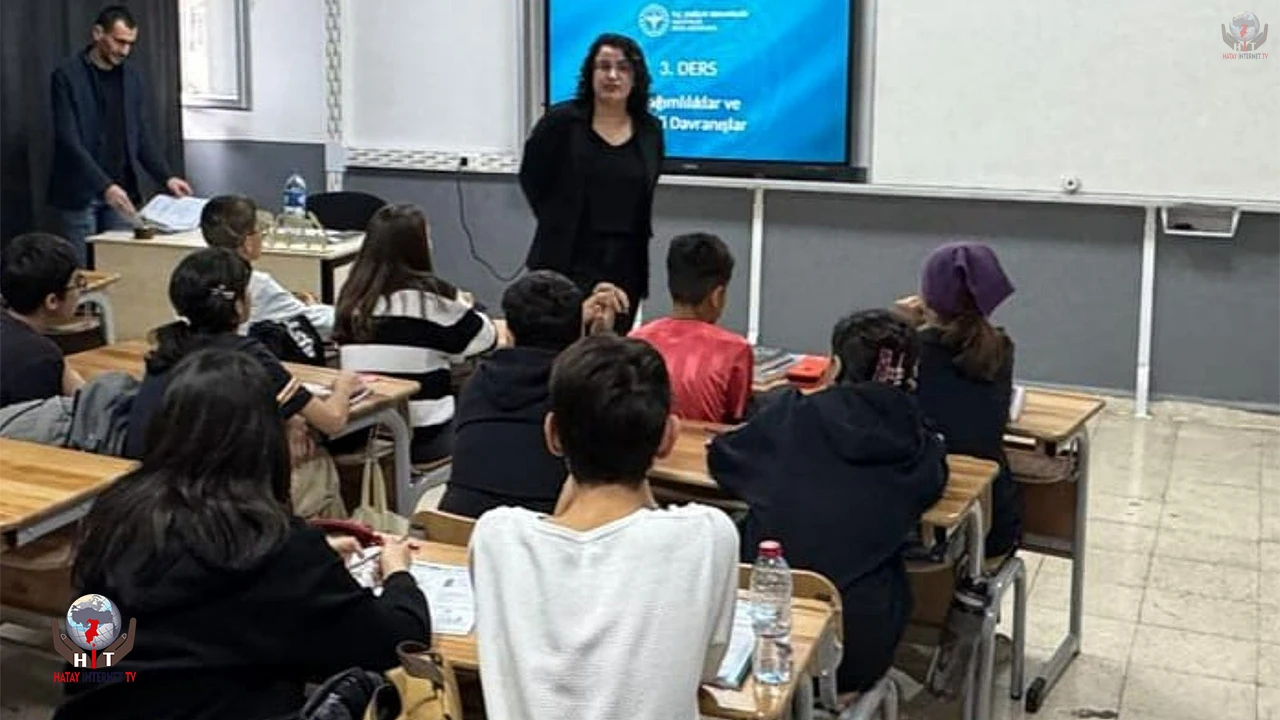 İSKENDERUN’DA GENÇ AKADEMİ EĞİTİMİ VERİLDİ