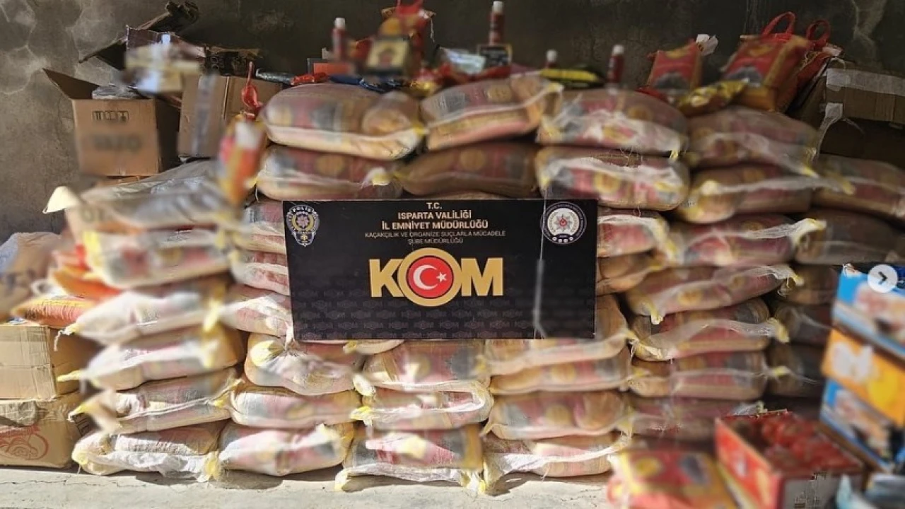 Ispartada kaçak gıda ve elektronik sigara operasyonu: 2 gözaltı