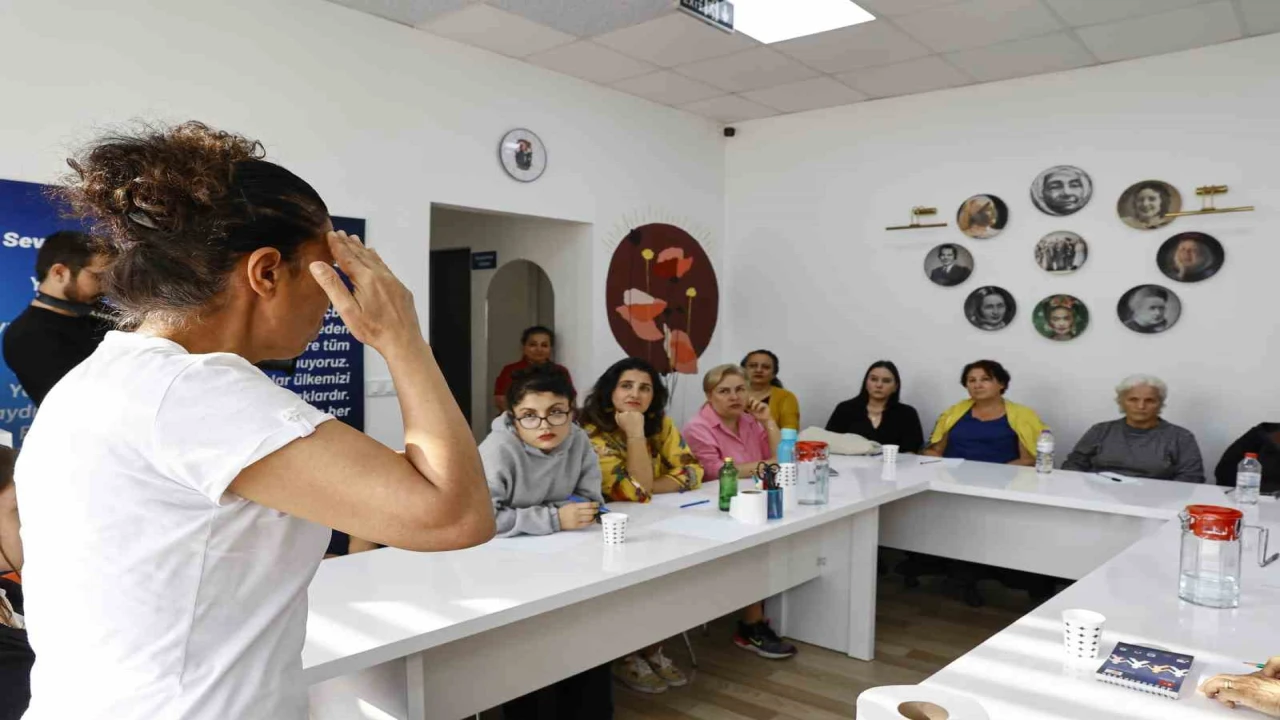 Kadın Danışma Merkezinde İşaret Dili Eğitimi