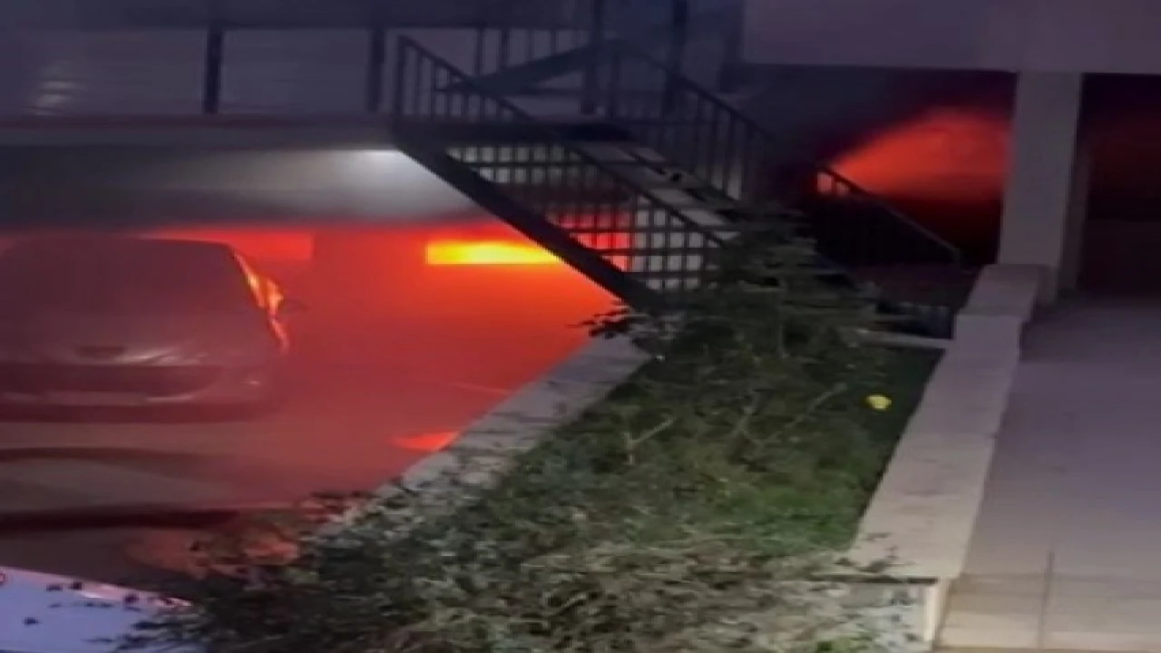 Kahramanmaraşta elektrikli otomobil alev alev yandı