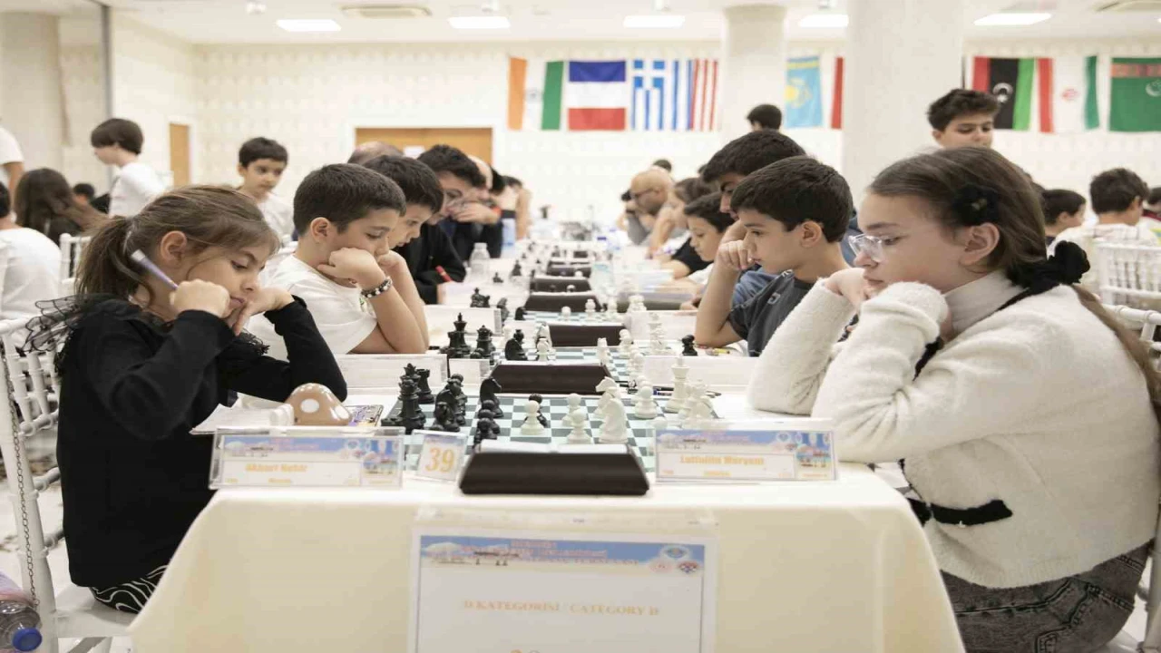 Mersinde 9. Uluslararası Satranç Turnuvası başladı