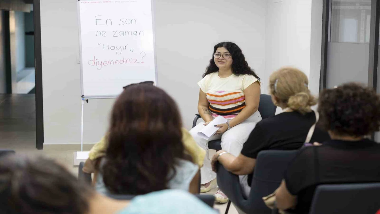 Mersinde kadınlara sağlıklı sınırlar eğitimi