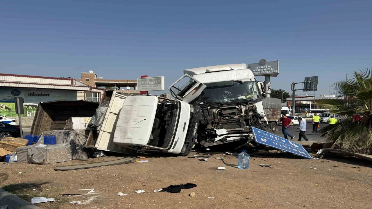 Mersinde tırlar zincirleme kaza yaptı: 2 yaralı