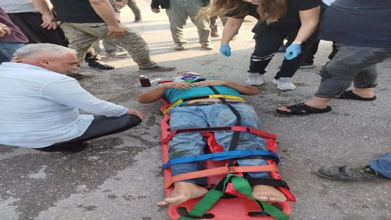 Motosiklet sulama kanalına düştü: 2 yaralı