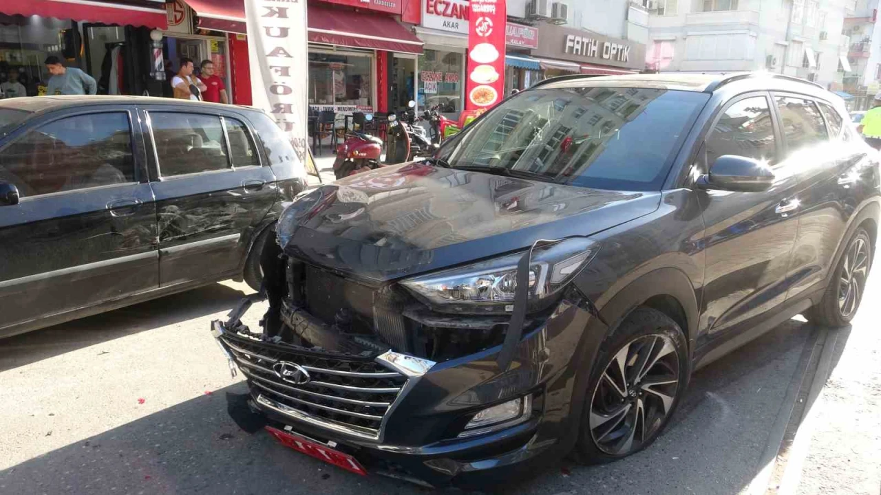 Muratpaşa Kaymakamı trafik kazasında yaralandı