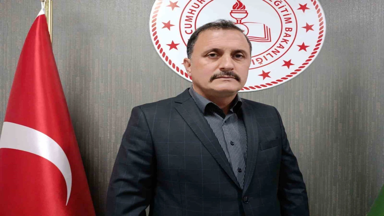 Okul müdürünün unutamadığı Un hatırası: Asrın felaketi yaşandı, o fırının deposunda tonlarca un enkazın altında kaldı